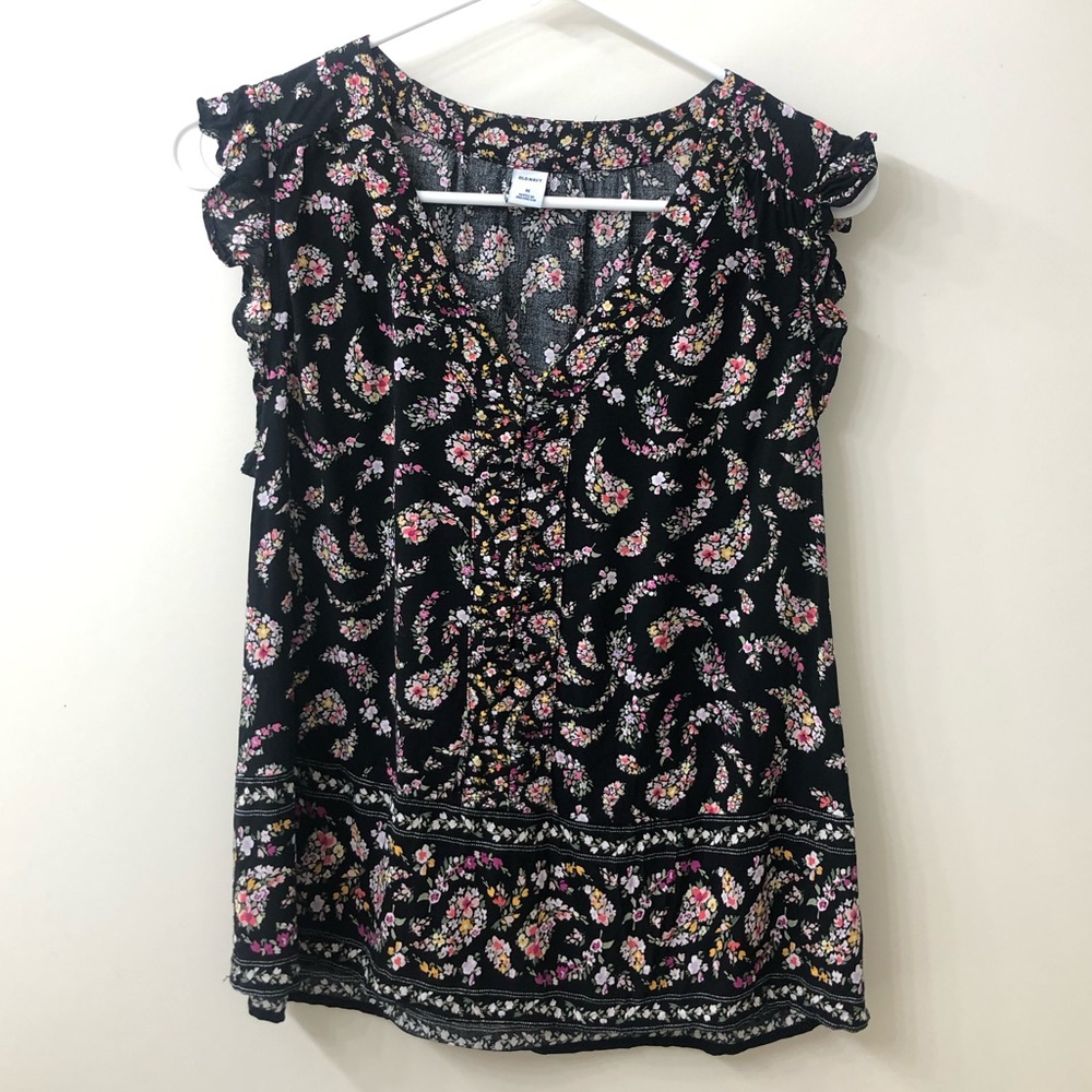 Old Navy: Black floral top — Medium